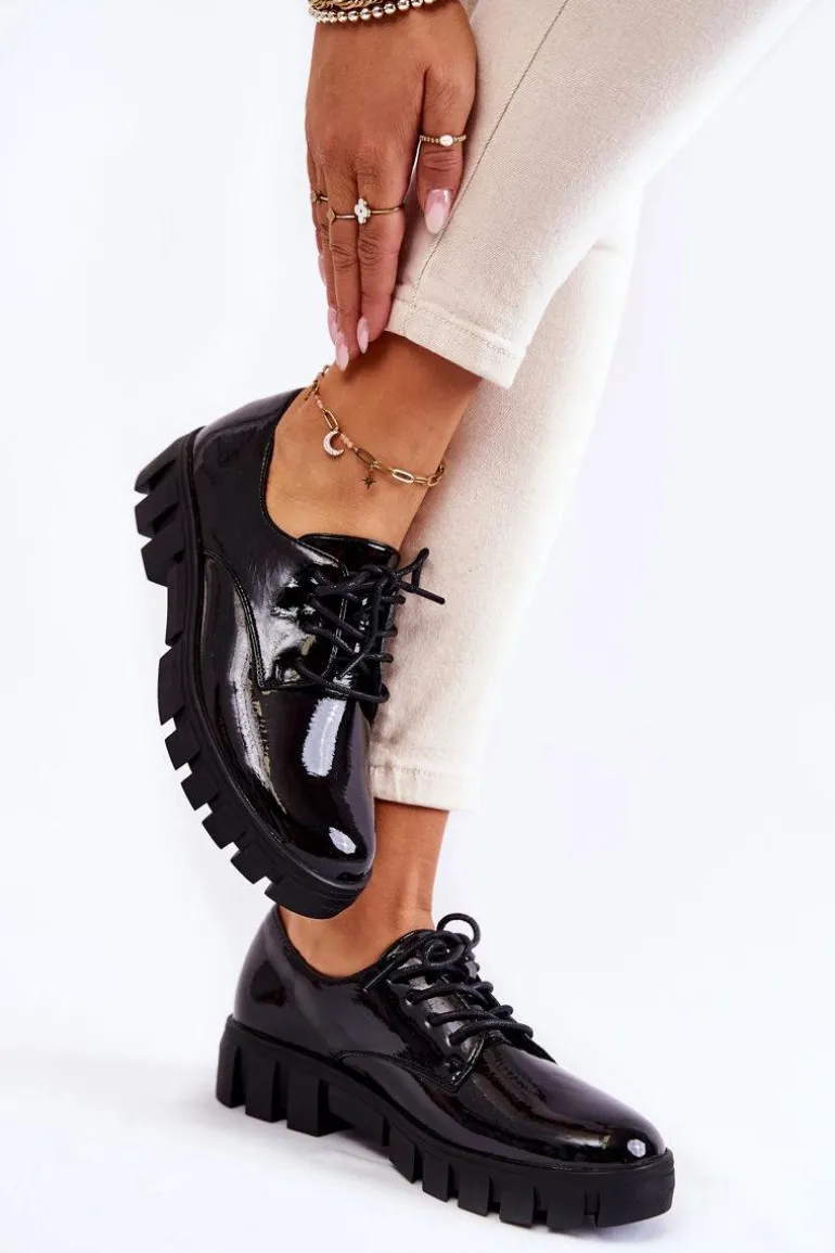 Modne Lakierowane Półbuty Wiązane Czarne Gwendy