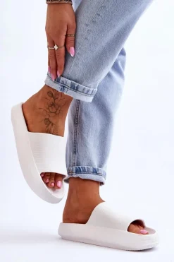 Modne Lekkie Klapki Na Masywnej Podeszwie Białe Rebel