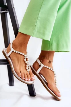 Modne Sandały Japonki Z Perłami Białe Isalia