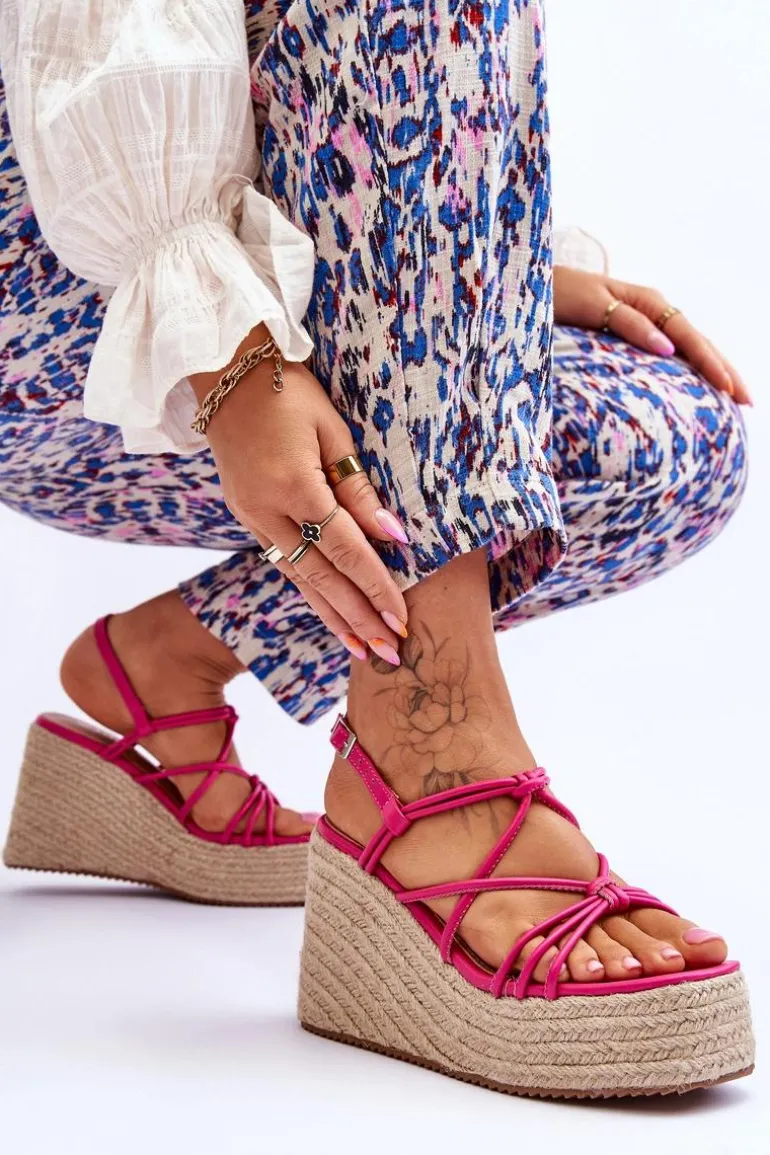 Modne Sandały Na Koturnie Z Plecionką Fuksja Nessia
