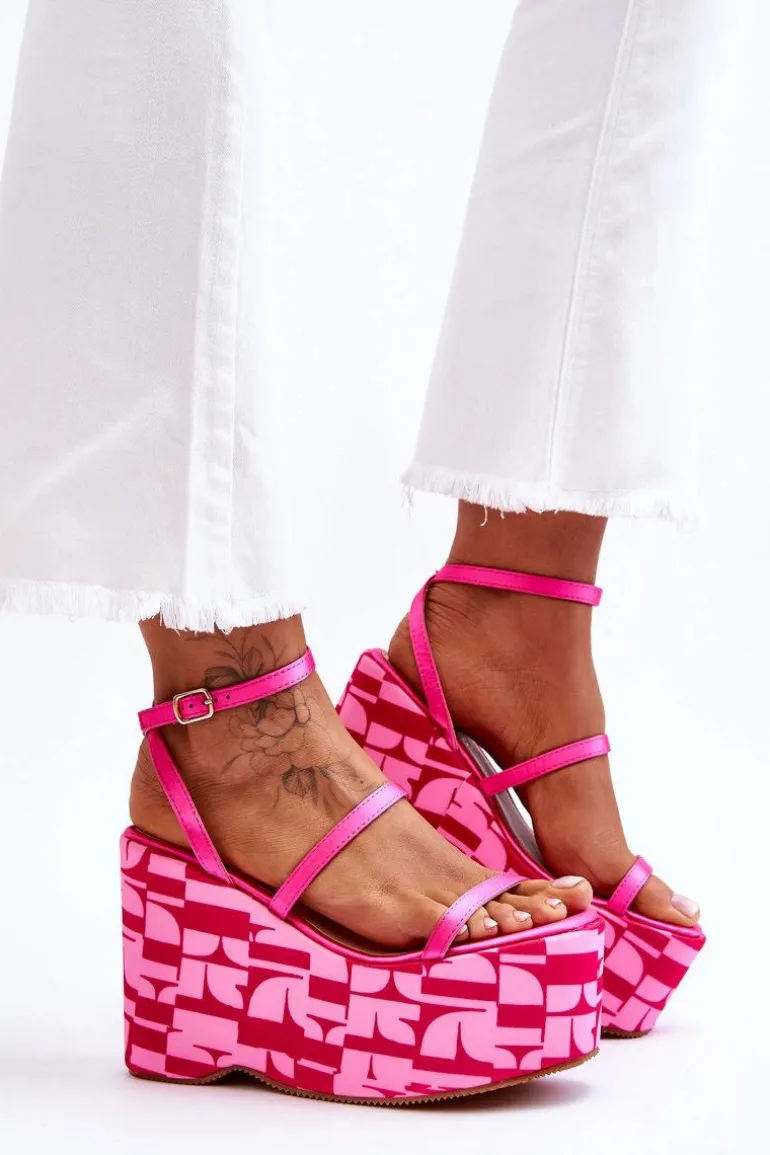 Modne Sandały Na Koturnie We Wzory Fuksja Claria