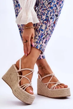 Modne Sandały Na Koturnie Z Plecionką Beżowe Nessia