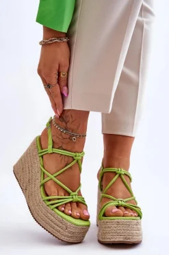 Modne Sandały Na Koturnie Z Plecionką Zielone Nessia
