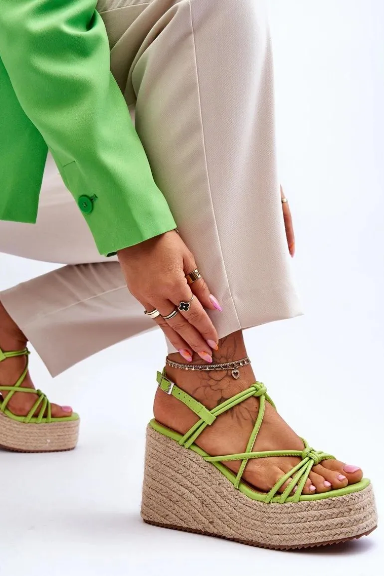Modne Sandały Na Koturnie Z Plecionką Zielone Nessia