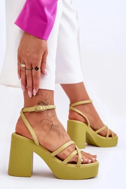 Modne Sandały Na Obcasie Z Paseczkami Limonkowe Shemira