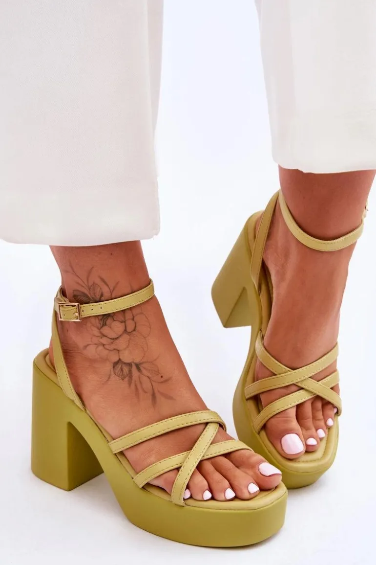 Modne Sandały Na Obcasie Z Paseczkami Limonkowe Shemira