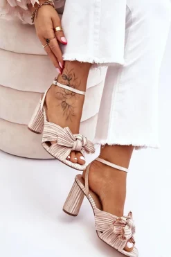 Modne Sandały Z Kokardą Na Obcasie Jasnobeżowe Callum
