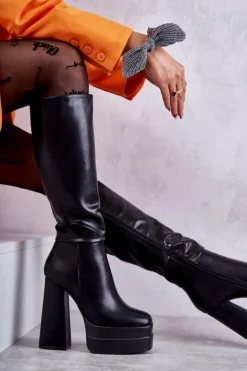 Modne Skórzane Kozaki Na Masywnym Obcasie Czarne Meggie