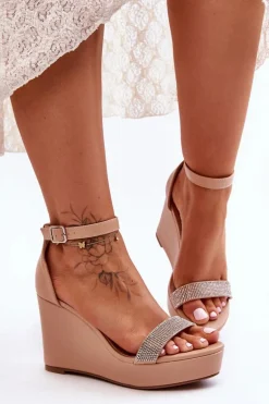 Modne Skórzane Sandały Na Koturnie Nude Arwen