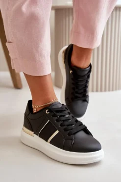 Modne Sneakersy Damskie Na Platformie Z Eko Skóry Czarne Nevisase