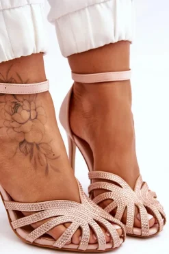 Modne Szpilki Z Dżetami Jasnobeżowe Jaylen