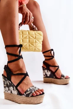 Modne Wiązane Sandały Na Koturnie Czarne Recife