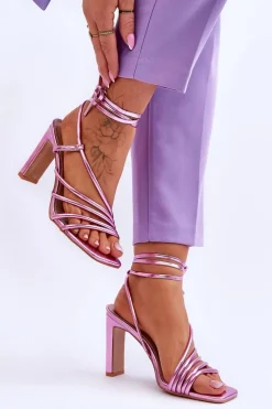 Modne Wiązane Sandały Na Obcasie Różowe Tessoro