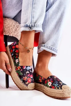 Modne Wsuwane Espadryle W Kwiaty Czarne Morice