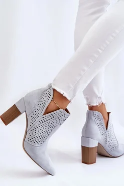 Modne Zamszowe Ażurowe Botki Na Obcasie Szare Genevi