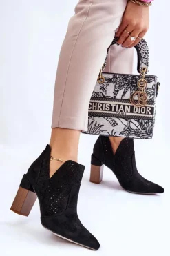 Modne Zamszowe Ażurowe Botki Na Obcasie Czarne Genevi
