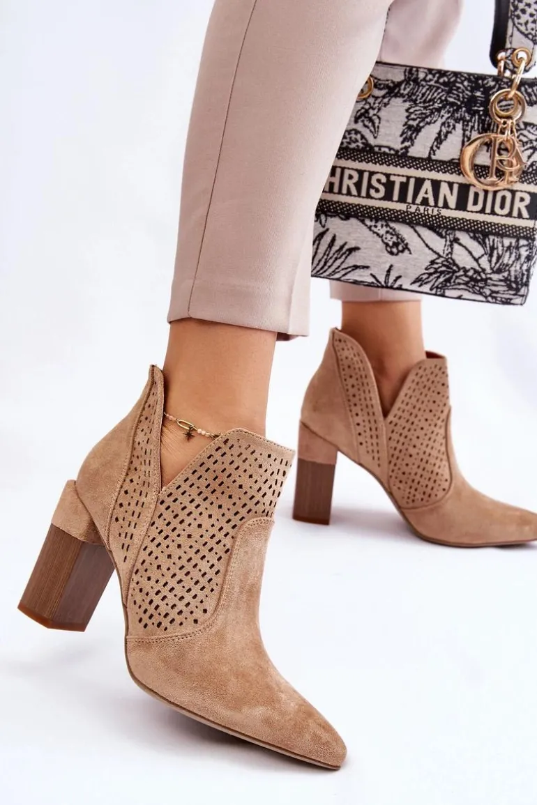 Modne Zamszowe Ażurowe Botki Na Obcasie Beżowe Genevi