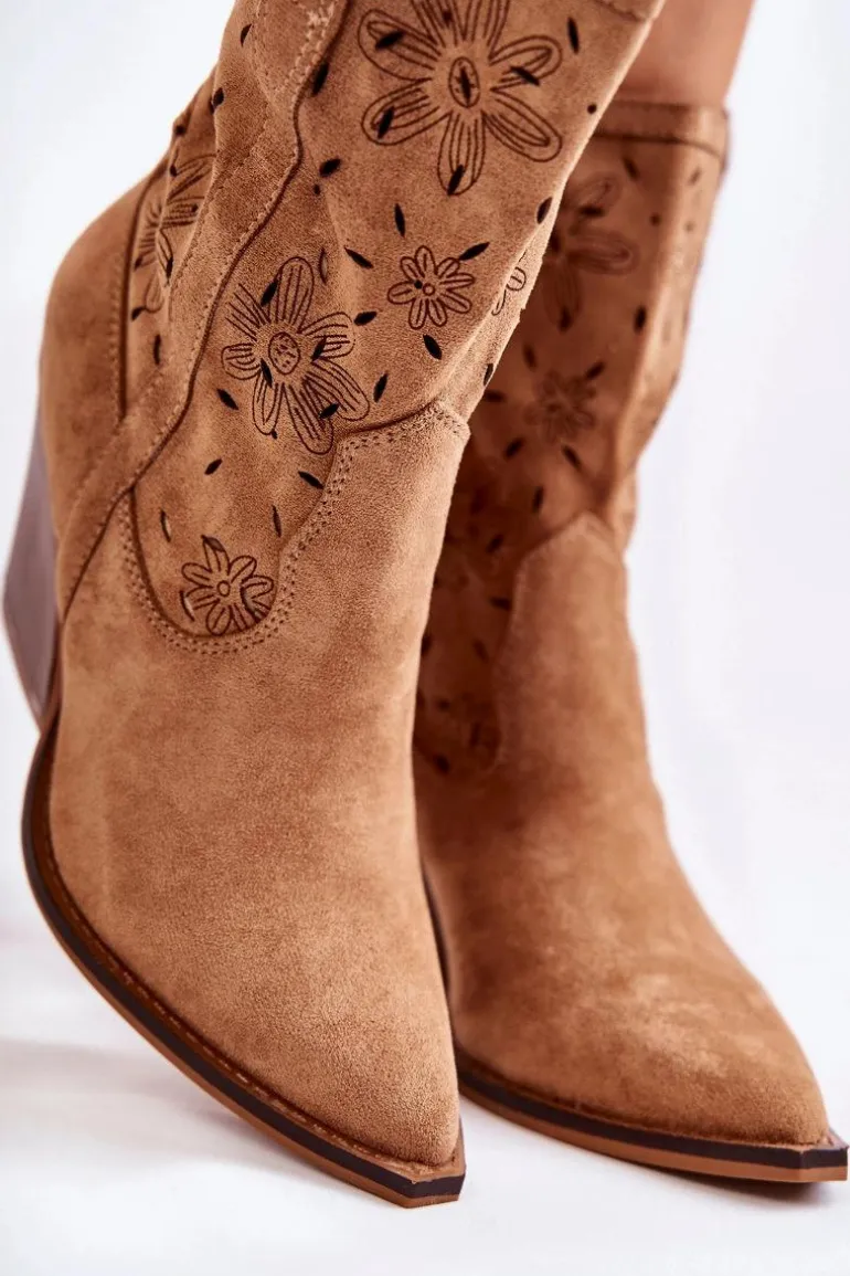 Modne Zamszowe Botki Kowbojki W Kwiaty Camel Coralie