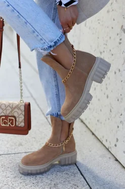 Modne Zamszowe Botki Z Wycięciem Camel Lemar Forget Me