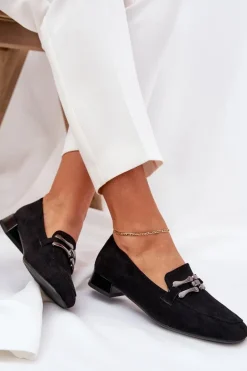 Mokasyny Z Ozdobą Na Delikatnym Obcasie Eko Zamszowe Czarne Pillitha