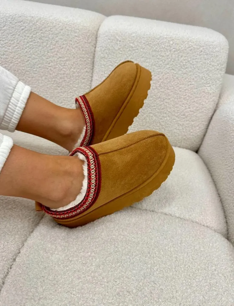 Śniegowce Damskie Na Platformie Ocieplane Futerkiem Camel Remenia