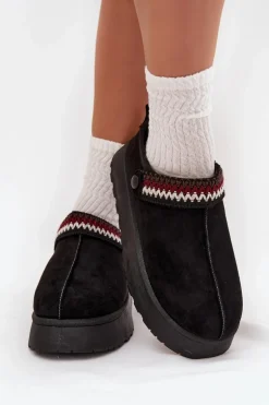 Śniegowce Damskie Niskie Z Ruchomym Paskiem I Haftem Na Platformie Czarne Lyrisse