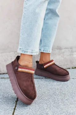 Śniegowce Damskie Niskie Z Ruchomym Paskiem I Haftem Na Platformie Czekoladowe Lyrisse