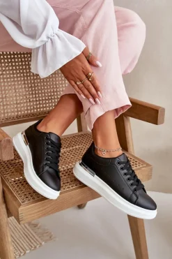 Niskie Trampki Damskie Na Platformie Z Eko Skóry Czarne Nevelena