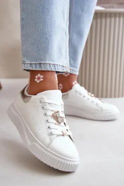 Niskie Trampki Z Eko Skóry Z Przypinkami Biało-Srebrne Cillione