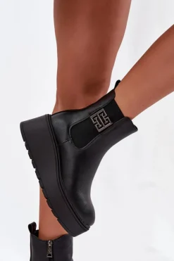 Ocieplane Botki Damskie Na Koturnie Z Ozdobnym Detalem Vinceza 58551 Czarne