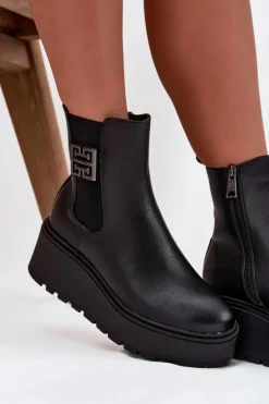 Ocieplane Botki Damskie Na Koturnie Z Ozdobnym Detalem Vinceza 58551 Czarne