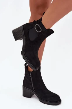Ocieplane Botki Damskie Na Słupku Z Ozdobną Klamrą Czarne Melara