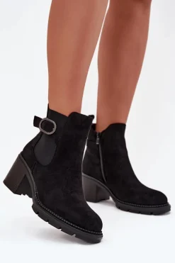 Ocieplane Botki Damskie Na Słupku Z Ozdobną Klamrą Czarne Melara