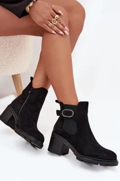 Ocieplane Botki Damskie Na Słupku Z Ozdobną Klamrą Czarne Melara