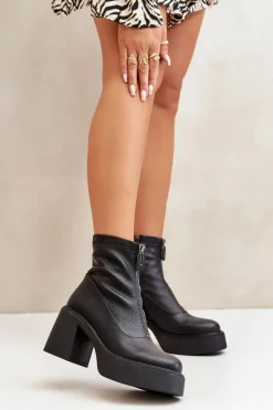 Ocieplane Botki Damskie Na Platformie I Słupku Czarne Vinceza 66715