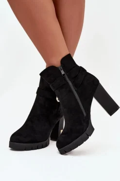 Ocieplane Botki Damskie Na Słupku Z Klamrą Czarne Nolivira