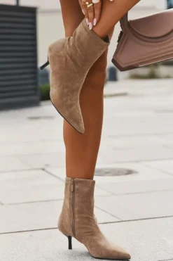 Ocieplane Botki Damskie Na Szpilce Eko Zamszowe Beżowe Belisse