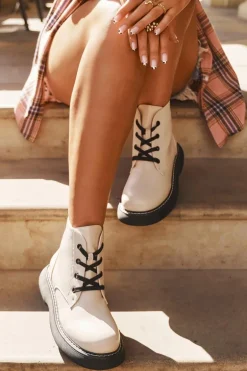 Ocieplane Botki Damskie Na Platformie Sznurowane Jasnobeżowe Harmine