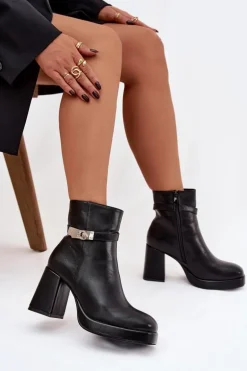 Ocieplane Botki Damskie Na Słupku Z Ozdobnym Paskiem Czarne Giordina