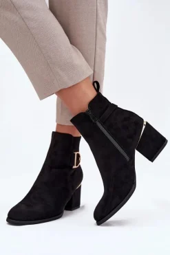 Ocieplane Botki Damskie Na Słupku Ze Złotymi Elementami Czarne Ambrine