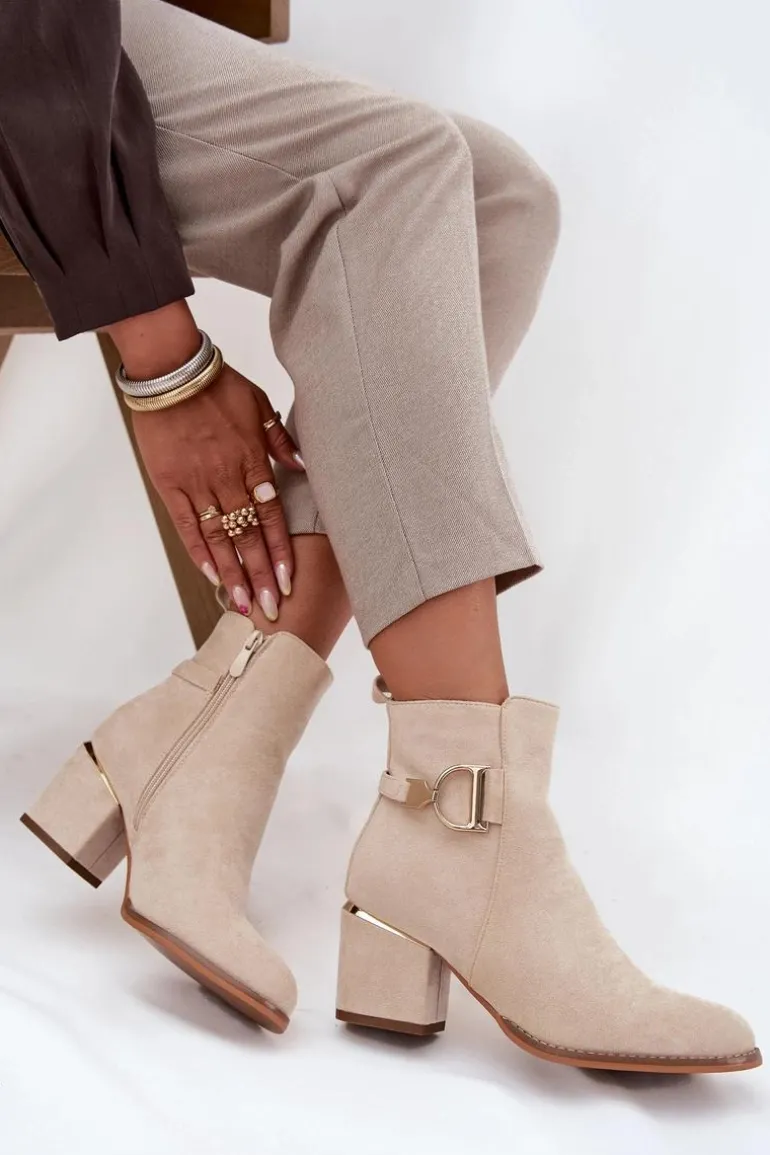 Ocieplane Botki Damskie Na Słupku Ze Złotymi Elementami Jasnobeżowe Ambrine