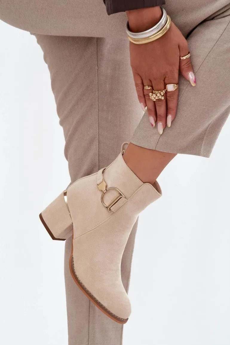 Ocieplane Botki Damskie Na Słupku Ze Złotymi Elementami Jasnobeżowe Ambrine