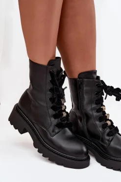 Ocieplane Botki Damskie Z Ozdobnym Sznurowaniem Czarne Elindra