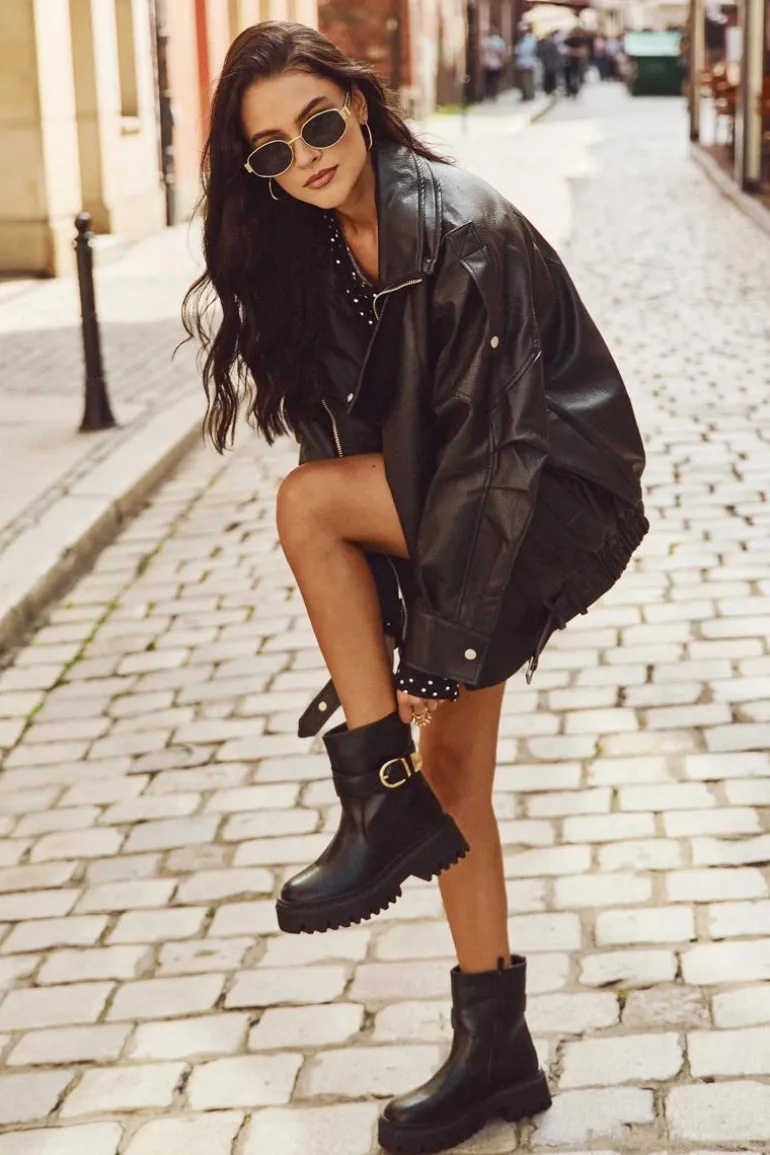 Ocieplane Botki Damskie Ze Złotą Klamrą Czarne Elanore