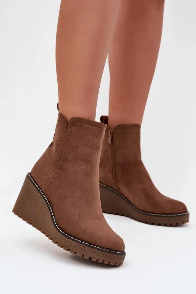 Ocieplane Botki Na Koturnie Z Eko Zamszu Brązowe Mavona