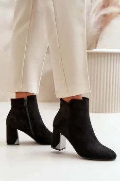 Ocieplane Botki Na Obcasie Słupku Z Lustrzanym Elementem Czarne Silvare