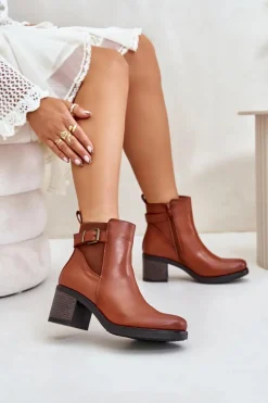 Ocieplane Botki Na Obcasie Eko Skórzane Z Klamrą Camel Eriliana