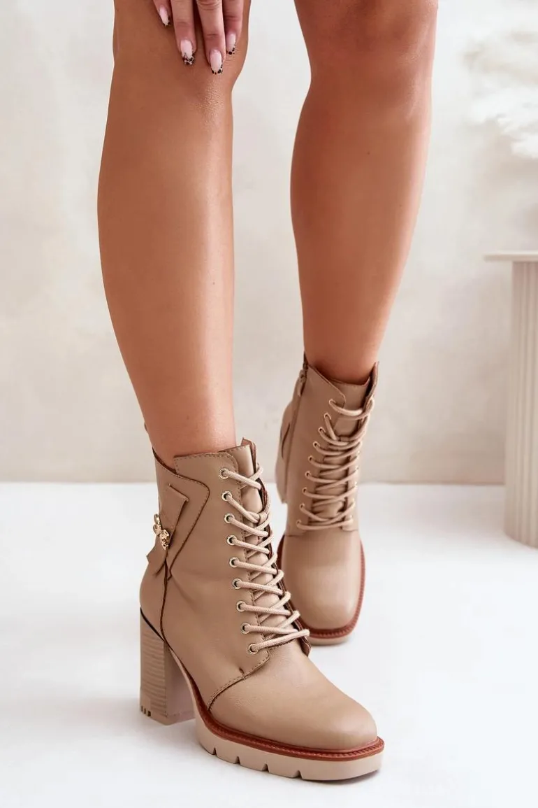 Ocieplane Botki Na Słupku Ze Złotym Detalem Beżowe Ivarisse