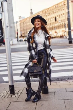 Ocieplane Botki Z Metalowymi Perełkami I Wstążką Czarne Perla