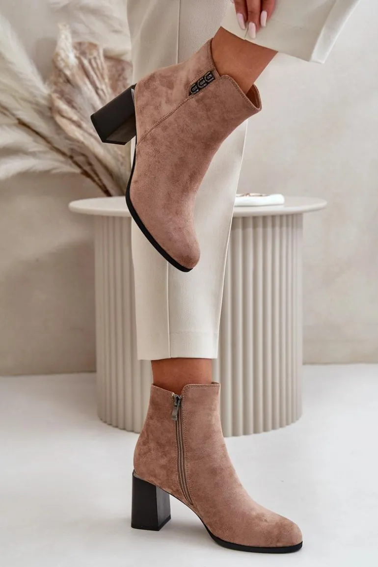 Ocieplane Eko Zamszowe Botki Damskie Na Słupku Zapinane Na Zamek Brązowe Erillia